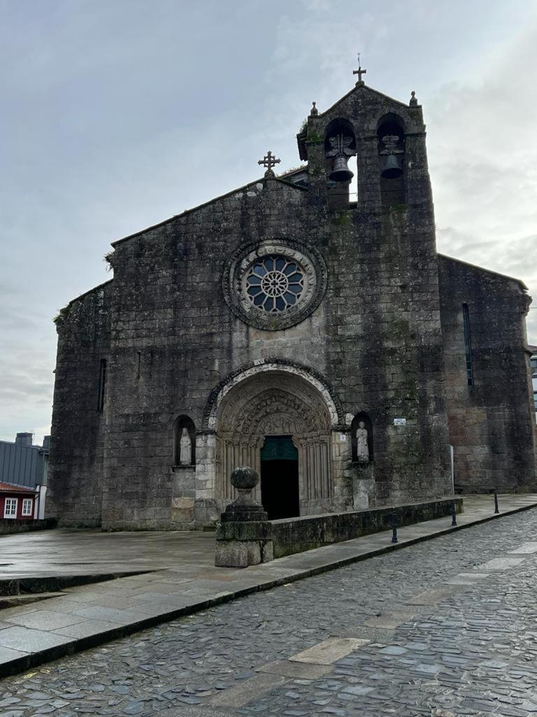 Parada Do Camino De Santiago Betanzos Exterior foto